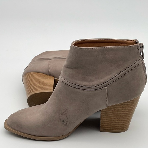 Qupid Booties - Picture 6 of 6